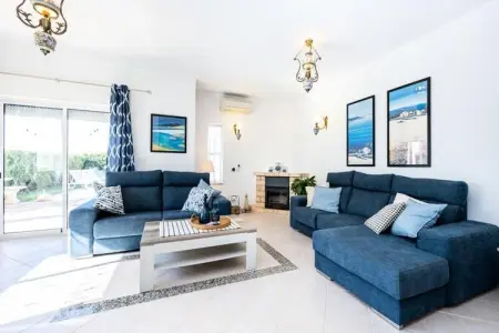 Villa Dos Netos Albufeira, Villa à Galé avec piscine près São Lourenço - Photo 1