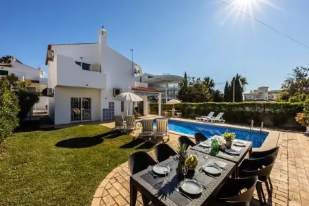 Villa Dos Netos Albufeira, Villa à Galé avec piscine près São Lourenço - Photo 33