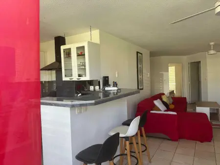 Appartement près de Le Moule avec terrasse et climatisation - Photo 2
