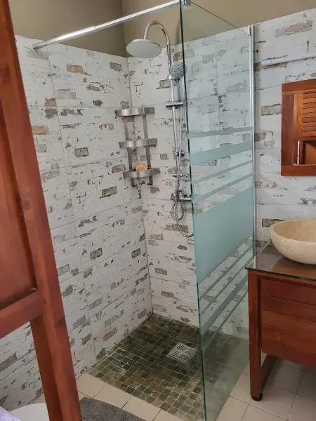 Appartement lumineux avec terrasse à Les Trois-Îlets - Photo 6
