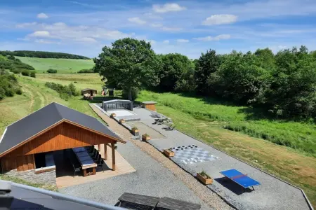 Le Lodge à 8 Brins, Villa à Nadrin avec piscine et vue - Photo 38
