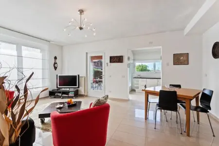Varese Tre, Villa ensoleillée avec terrasse - Photo 13