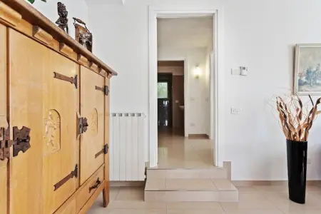 Varese Tre, Villa ensoleillée avec terrasse - Photo 18