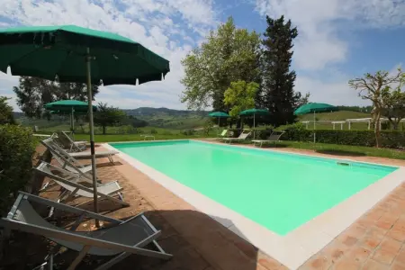 Zuppa del Duca, Ferme à San Gimignano avec piscine - Photo 2