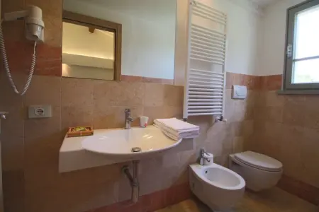 Zuppa del Duca, Ferme à San Gimignano avec piscine - Photo 15