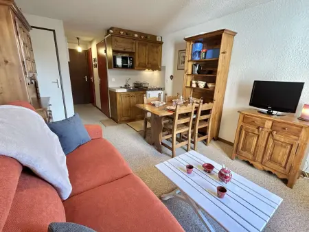 Studio calme avec parking, vue montagnes, Demi-Quartier - Photo 2