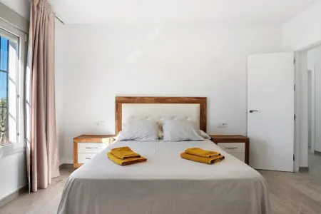 VillaÁlvaroPiscina, Villa accueillante avec piscine privée - Photo 3
