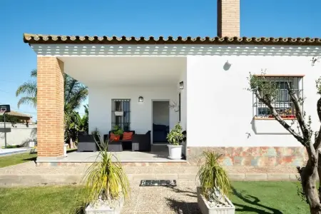 VillaÁlvaroPiscina, Villa accueillante avec piscine privée - Photo 4