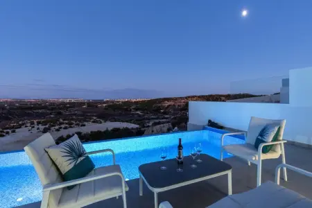 Maison à Ciudad Quesada, Villa à Rojales avec Piscine Infinie - Photo 1