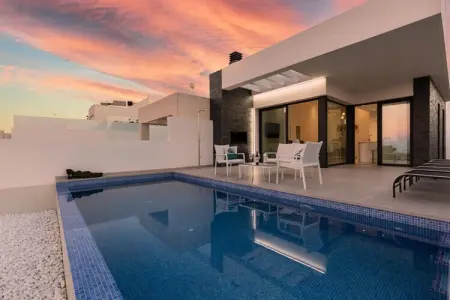 Maison à Ciudad Quesada, Villa à Rojales avec Piscine Infinie - Photo 2