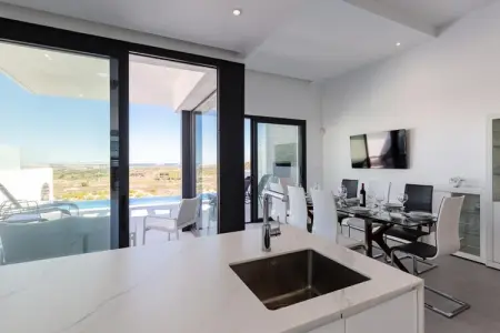 Maison à Ciudad Quesada, Villa à Rojales avec Piscine Infinie - Photo 26