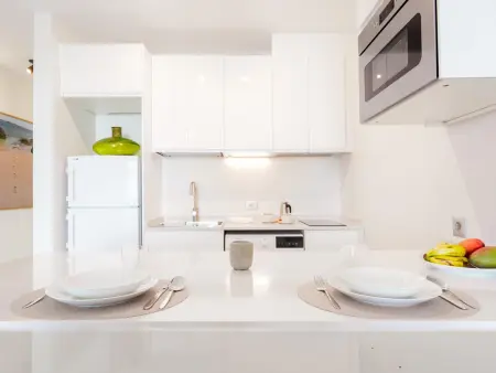 Appartement lumineux avec terrasse près de la plage - Photo 6