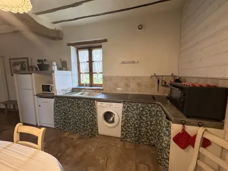 Gîte Rustique à Neuilly-le-Réal avec Animaux Acceptés - Photo 5