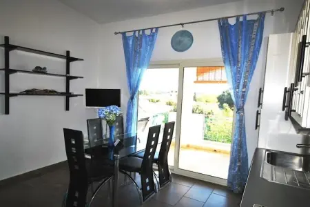 240496, Appartement de vacances avec 2 chambres - Photo 3