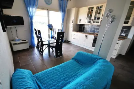 240496, Appartement de vacances avec 2 chambres - Photo 4