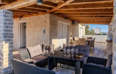 Maison 8 personnes à Posedarje - Photo 1