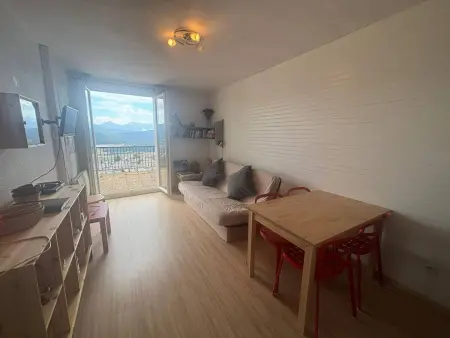 Appartement confortable avec terrasse au rez-de-chaussée - Photo 1