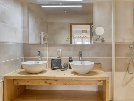 Chalet spacieux à Bisanne 1500 avec WIFI et vue spectaculaire - Photo 4