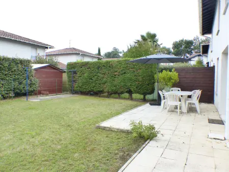 Villa mitoyenne avec terrasse, jardinet et parking à Capbreton - Photo 1