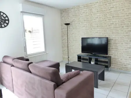Villa mitoyenne avec terrasse, jardinet et parking à Capbreton - Photo 9