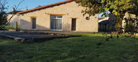 Maison conviviale avec jardin à Saint-Maurice-la-Clouère - Photo 31