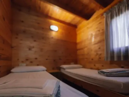 Bungalows en bois avec accès piscine, environnement naturel - Montardit de Baix - Photo 9