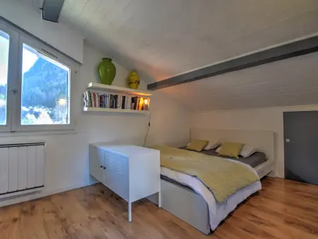 Appartement lumineux 2 pièces avec balcon et parking - Photo 5