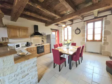Charmante maison à Hautefort avec piscine privée, animaux admis - Photo 4