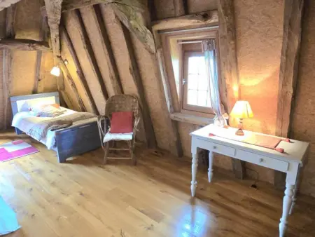 Charmante maison à Hautefort avec piscine privée, animaux admis - Photo 12