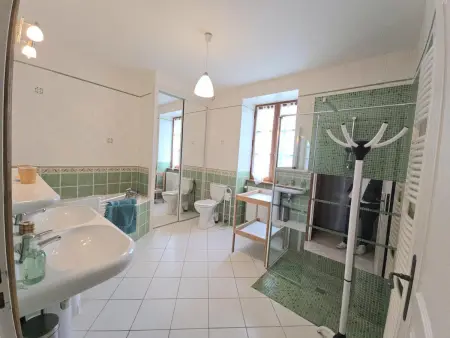 Charmante maison à Hautefort avec piscine privée, animaux admis - Photo 14