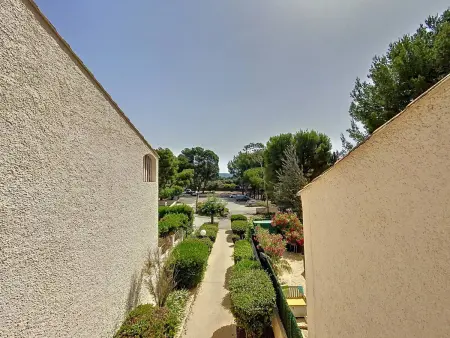 Studio à Saint-Cyr-sur-Mer avec terrasse et parking privé - Photo 11