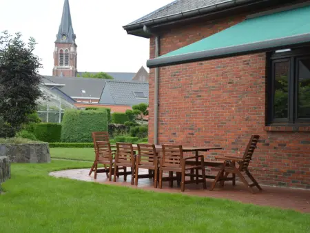Gemütliches Haus mit eingezäuntem Garten, Maison 10 personnes à Merksplas - Photo 1