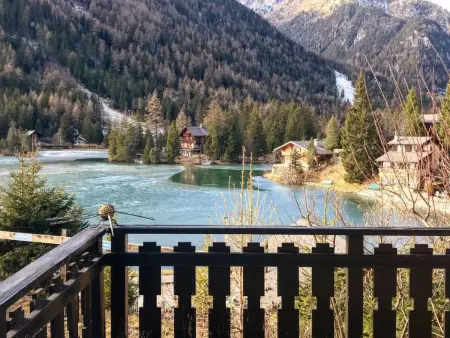Chalet mit Seeblick, Jacuzzi, Sauna und Garten, Maison 7 personnes à Champex - Photo 8