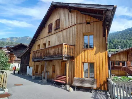 Familienchalet in Saanen – Gstaad, Appartement 8 personnes à Gstaad - Photo 1