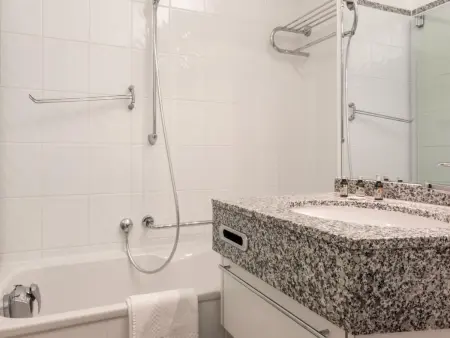 Apartment Alpenrose 2.5 mit Mitbenutzung SPA & Wellness - Photo 7