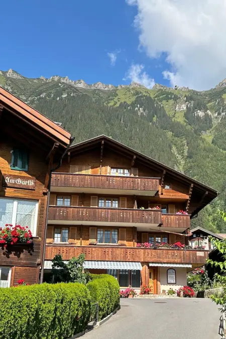 Chäs-Gruebi Wohnung Hase, 3. Stock, Appartement 4 personnes à Lauterbrunnen - Photo 1