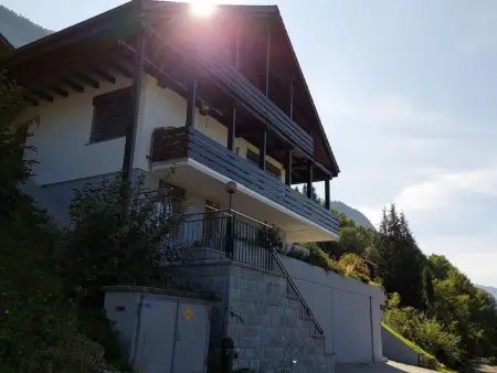 Villa Seelisberg mit Jacuzzi und Panoramablick, Maison 4 personnes à Seelisberg - Photo 1