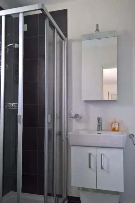 Wohnung an Traumlage mit Tessinerflair, Appartement 4 personnes à Vira - Photo 14