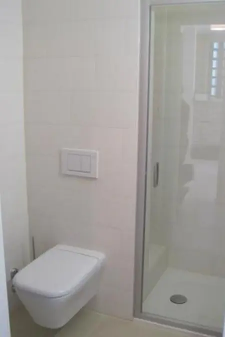 Exklusives Apartment, am Luganersee, mit Außenpool - Photo 7