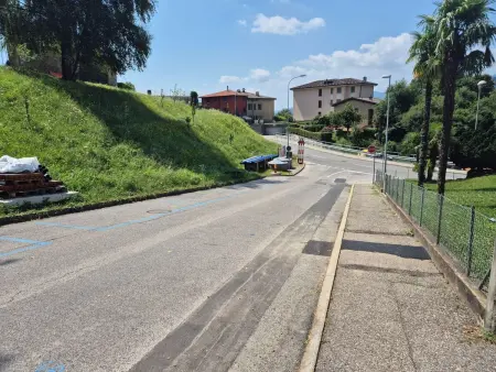 Executive mit 6 Schlafzimmern und 2 Bädern, Maison 7 personnes à Lugano - Photo 1