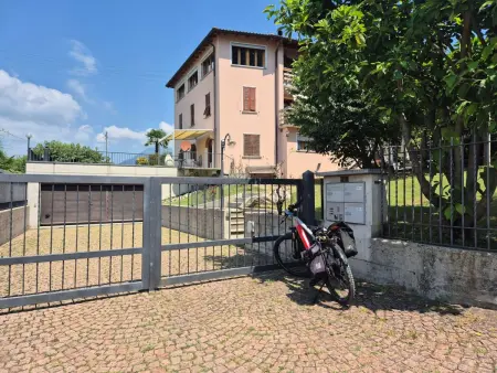 Executive mit 6 Schlafzimmern und 2 Bädern, Maison 7 personnes à Lugano - Photo 2