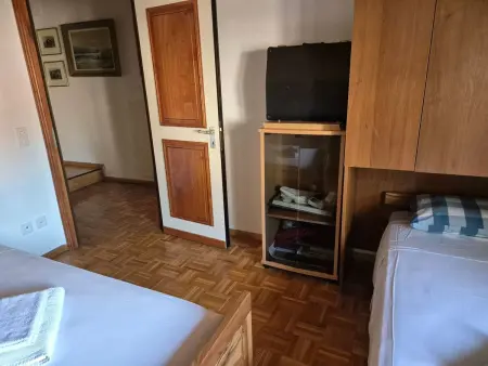 Executive mit 6 Schlafzimmern und 2 Bädern, Maison 7 personnes à Lugano - Photo 25