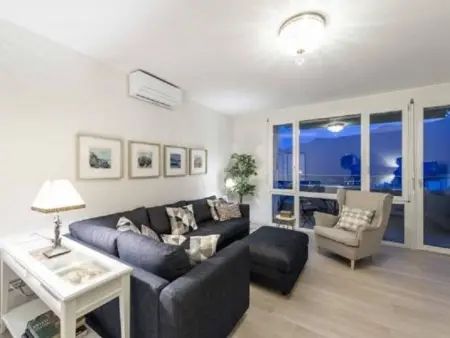 Elegante Penthouse-Wohnung mit Seeblick, Appartement 4 personnes à Lugano - Photo 4