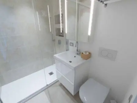 Elegante Penthouse-Wohnung mit Seeblick, Appartement 4 personnes à Lugano - Photo 26