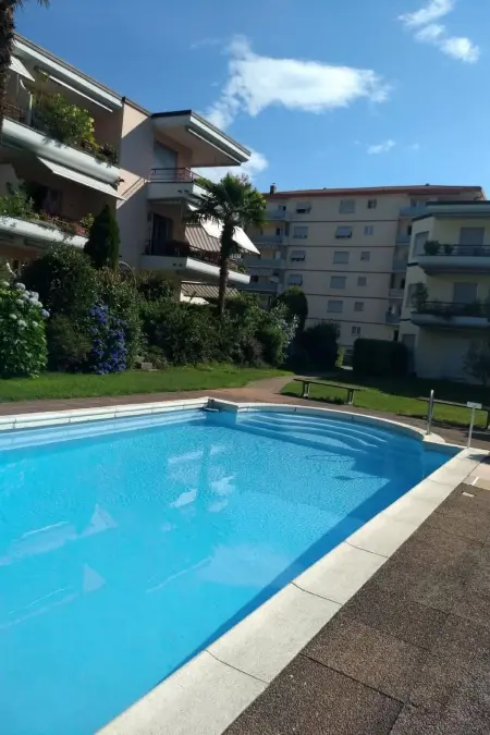 2 Zimmer Gartenwohnung mit Pool, Appartement 4 personnes à Caslano - Photo 2