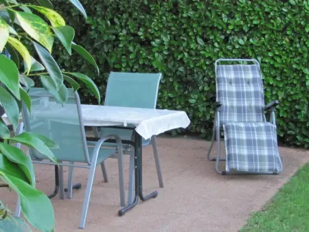 2 Zimmer Gartenwohnung mit Pool, Appartement 4 personnes à Caslano - Photo 10