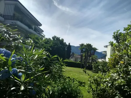 2 Zimmer Gartenwohnung mit Pool, Appartement 4 personnes à Caslano - Photo 13