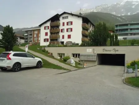 Grosszügige Dachwohnung mit Aussicht, Appartement 6 personnes à Savognin - Photo 1