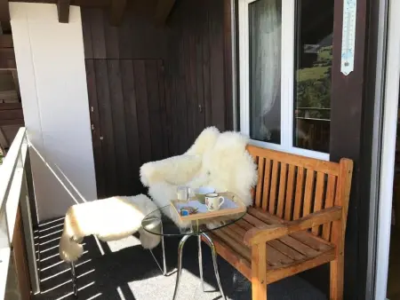 Grosszügige Dachwohnung mit Aussicht, Appartement 6 personnes à Savognin - Photo 4