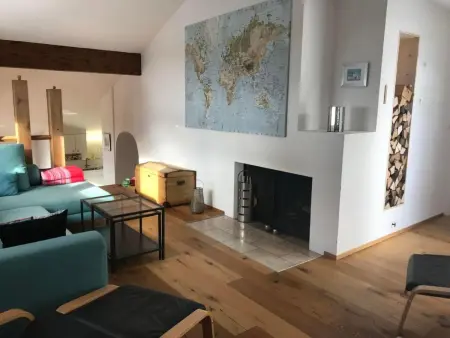 Grosszügige Dachwohnung mit Aussicht, Appartement 6 personnes à Savognin - Photo 7